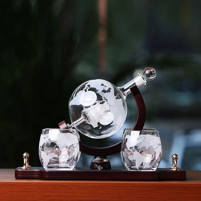 Decorative Unique Globe Glass Decanter