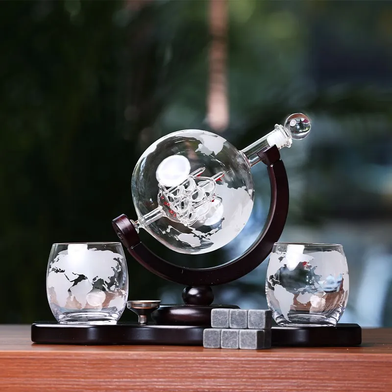 Decorative Unique Globe Glass Decanter