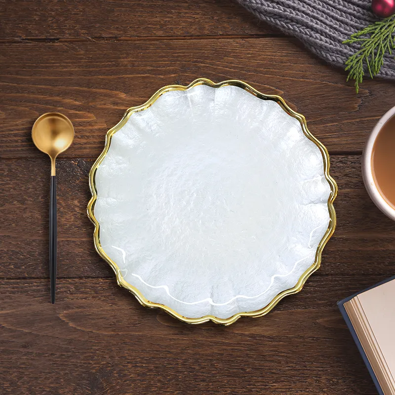 Gold rim plate