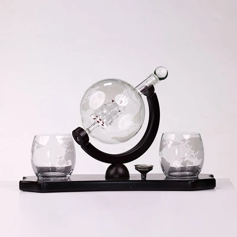 Decorative Unique Globe Glass Decanter
