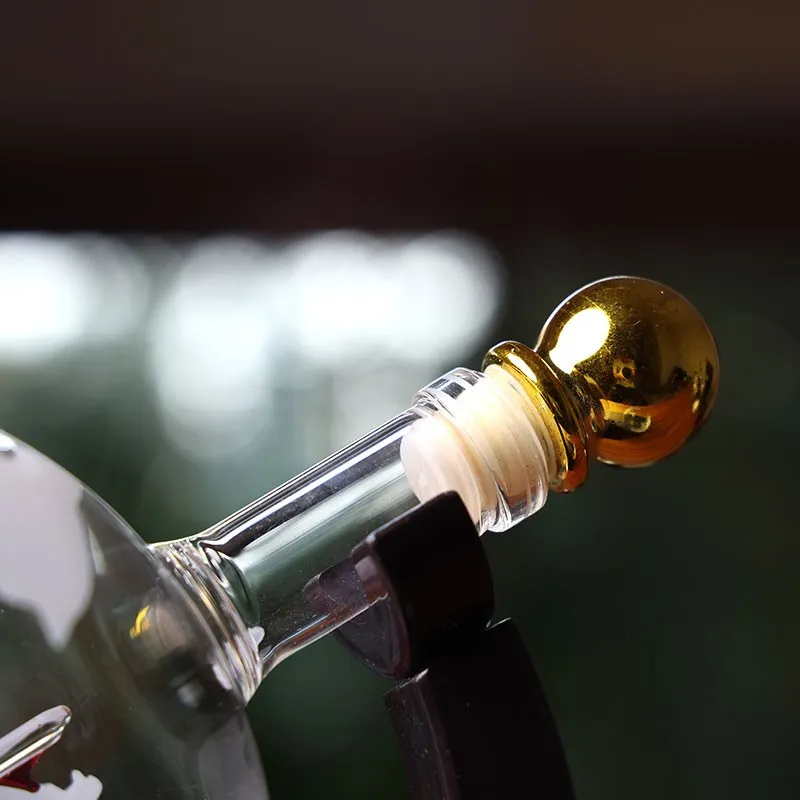 Decorative Unique Globe Glass Decanter