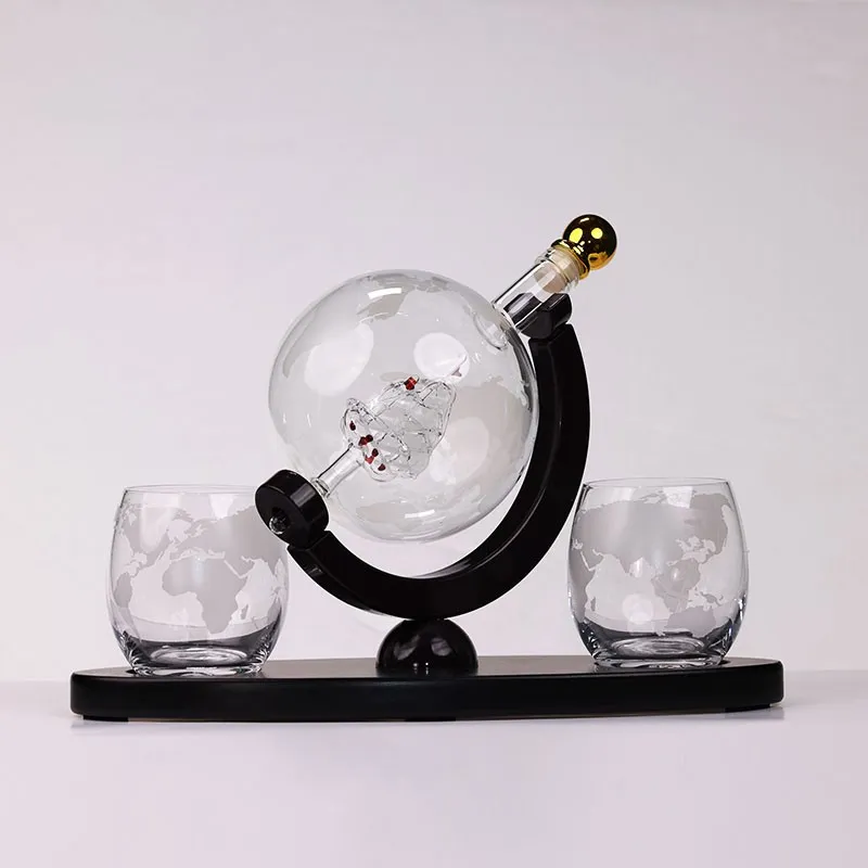 Decorative Unique Globe Glass Decanter