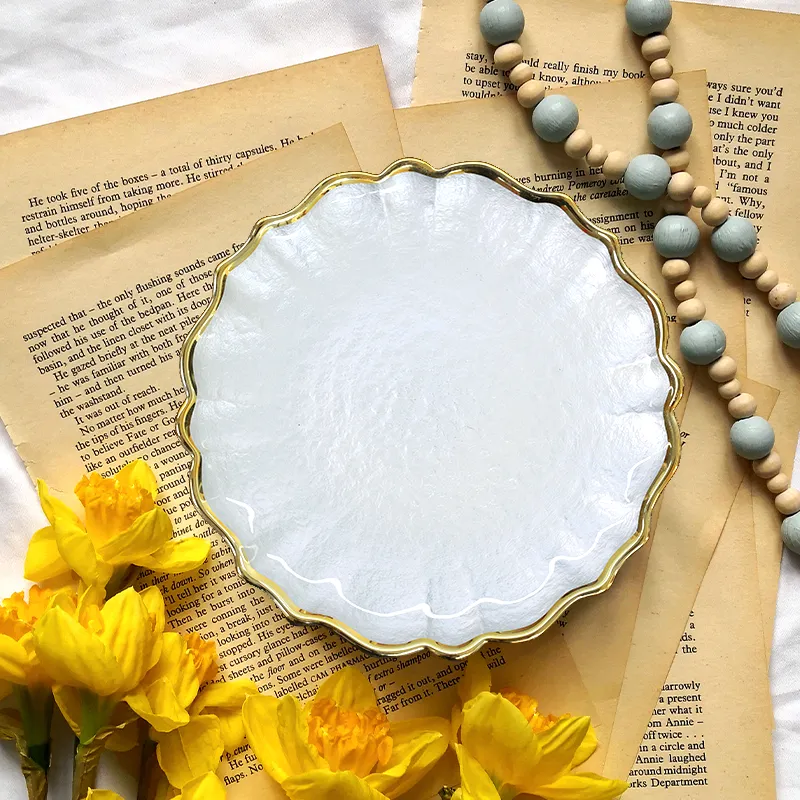 Gold rim plate