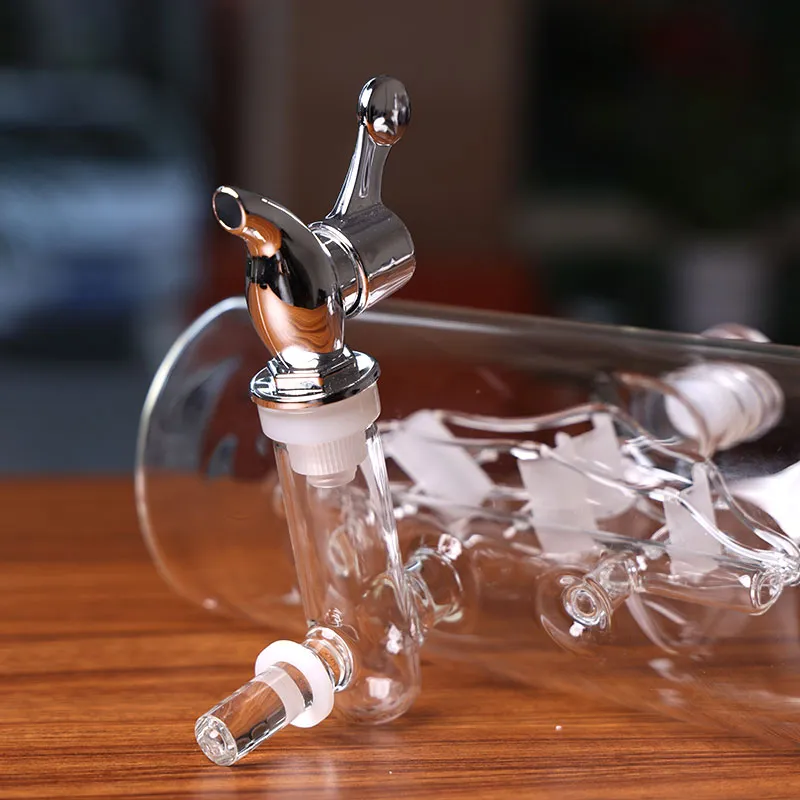Decorative Unique Strip Glass Decanter