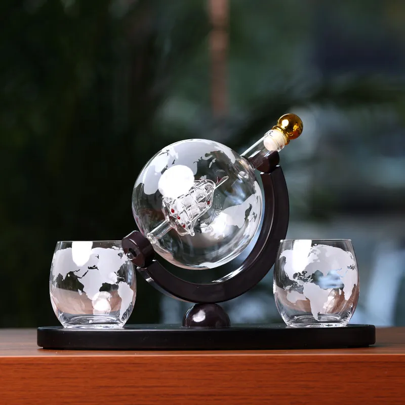 Decorative Unique Globe Glass Decanter
