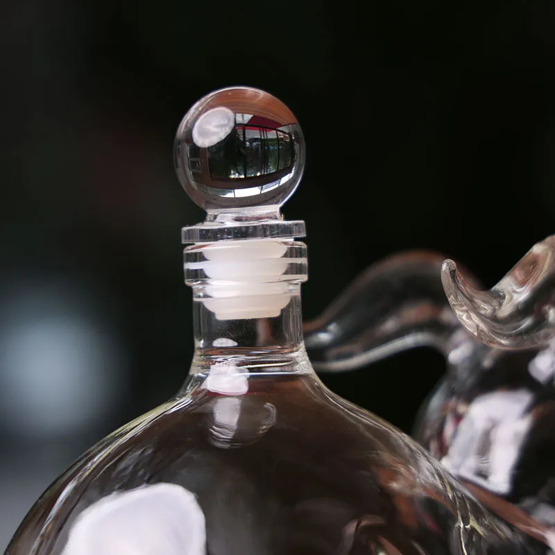 Rabbit-shaped Decanter 